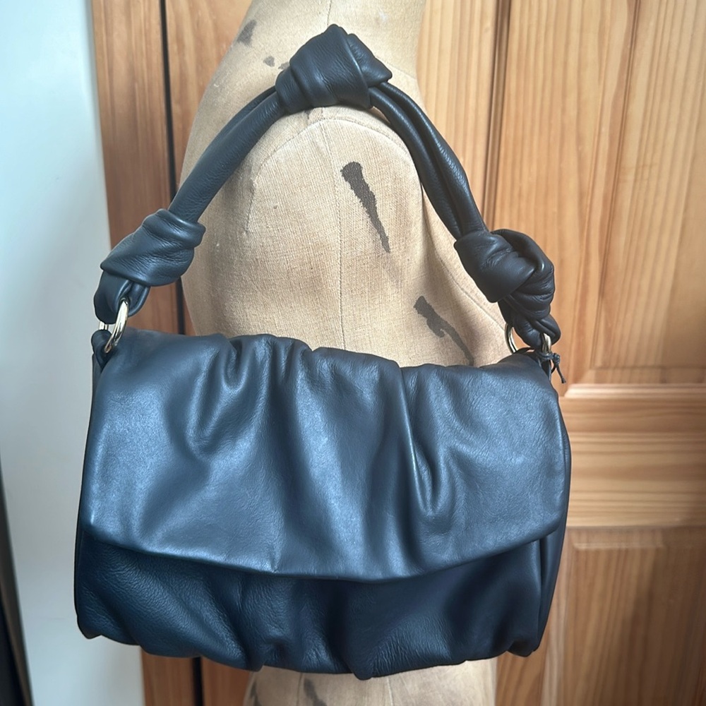 BAGAMOUR BLACK. SOFY  BAGUETTE KNOT FLAP OVER BAG ITALY NWT